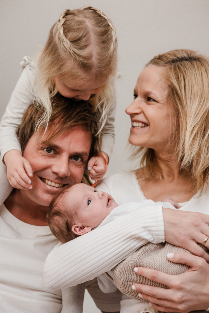 familienzeit, familienfotografin, neugeborenenfotografie, newbornshoot